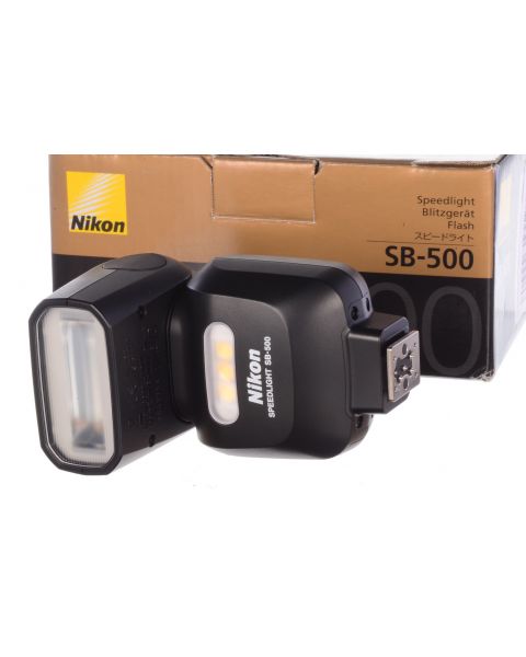 Nikon SB500 Speedlight, MINT, 6 month guarantee