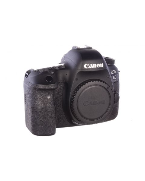 Canon EOS 6D Mark II (Mark 2) body, 17300 activations, almost mint, 6 month guarantee