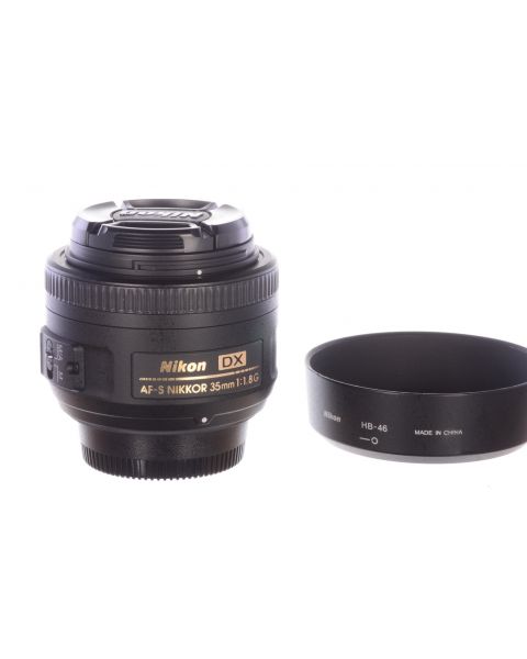 Nikon 35mm f1.8 AF-S DX G, with hood, stunning! 6 month guarantee