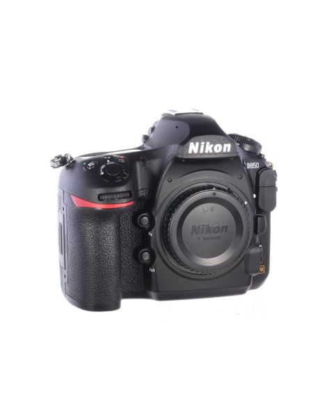 Nikon D850 body, only 1150 activations, stunning! 