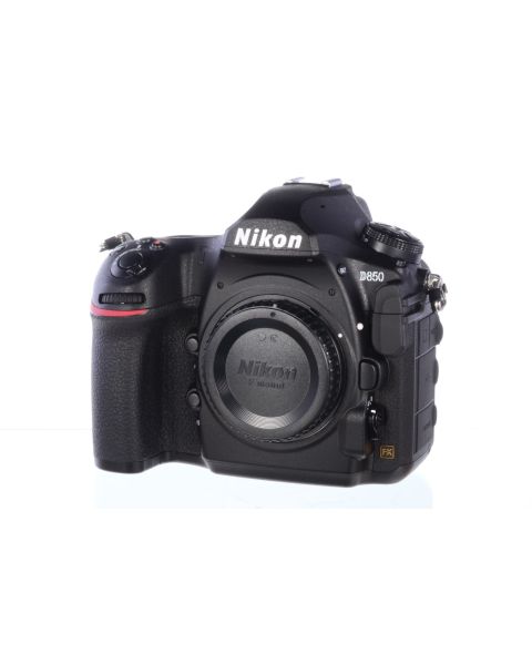 Nikon D850 body, only 980 actuations, MINT with box!