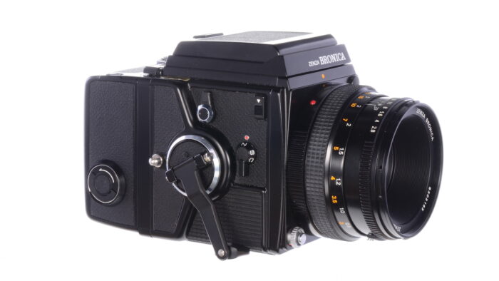 Bronica hack. Using ETR, SQ and GS1 series cameras without a film loaded